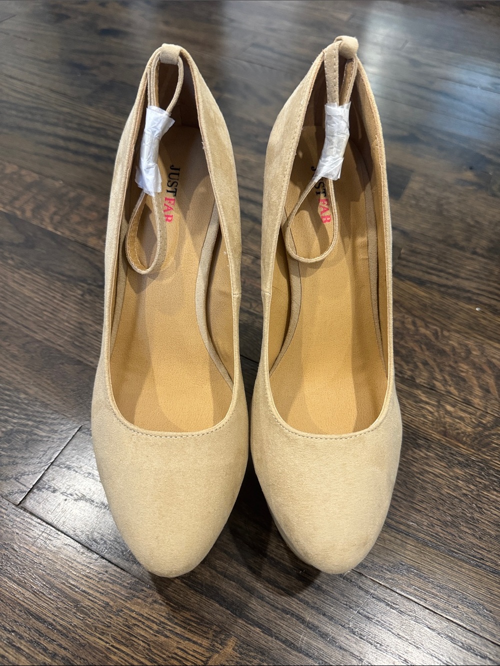 Women’s sz7. NWOT Nude Suede Ankle-Strap Pumps